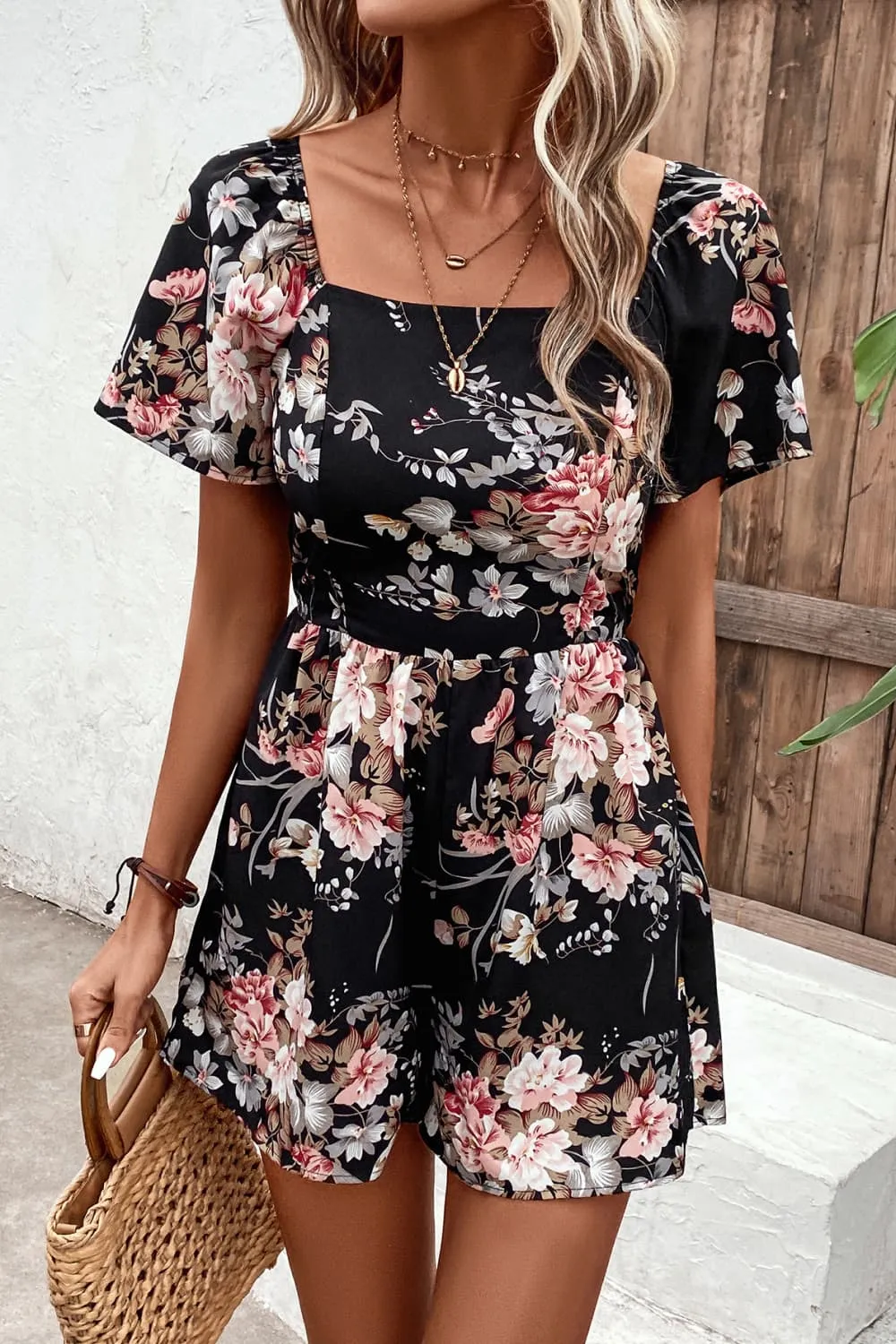 *APP EXCLUSIVE* Floral Cutout Tie Back Romper