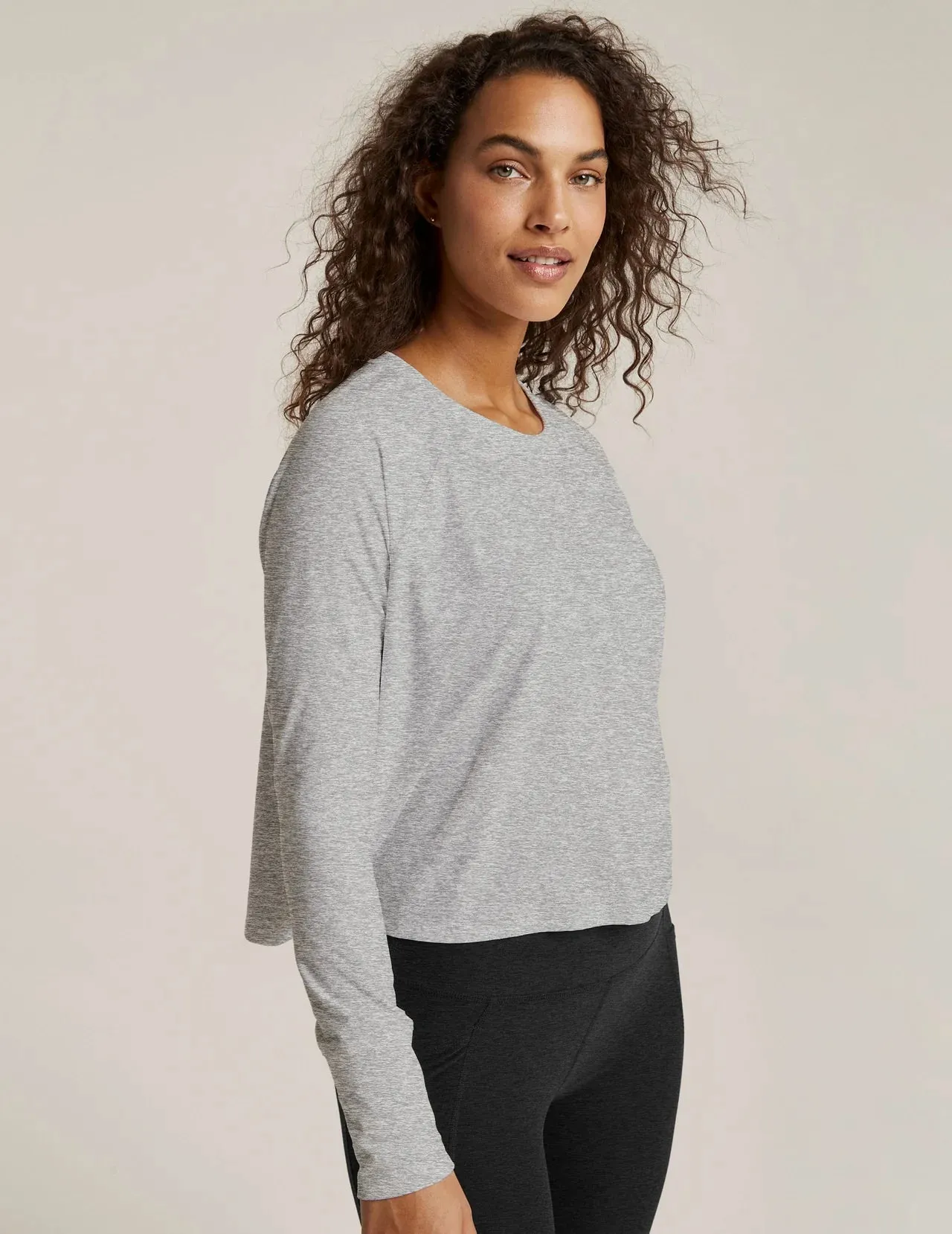 Beyond Yoga Featherweight Daydream Pullover - Silver Mist
