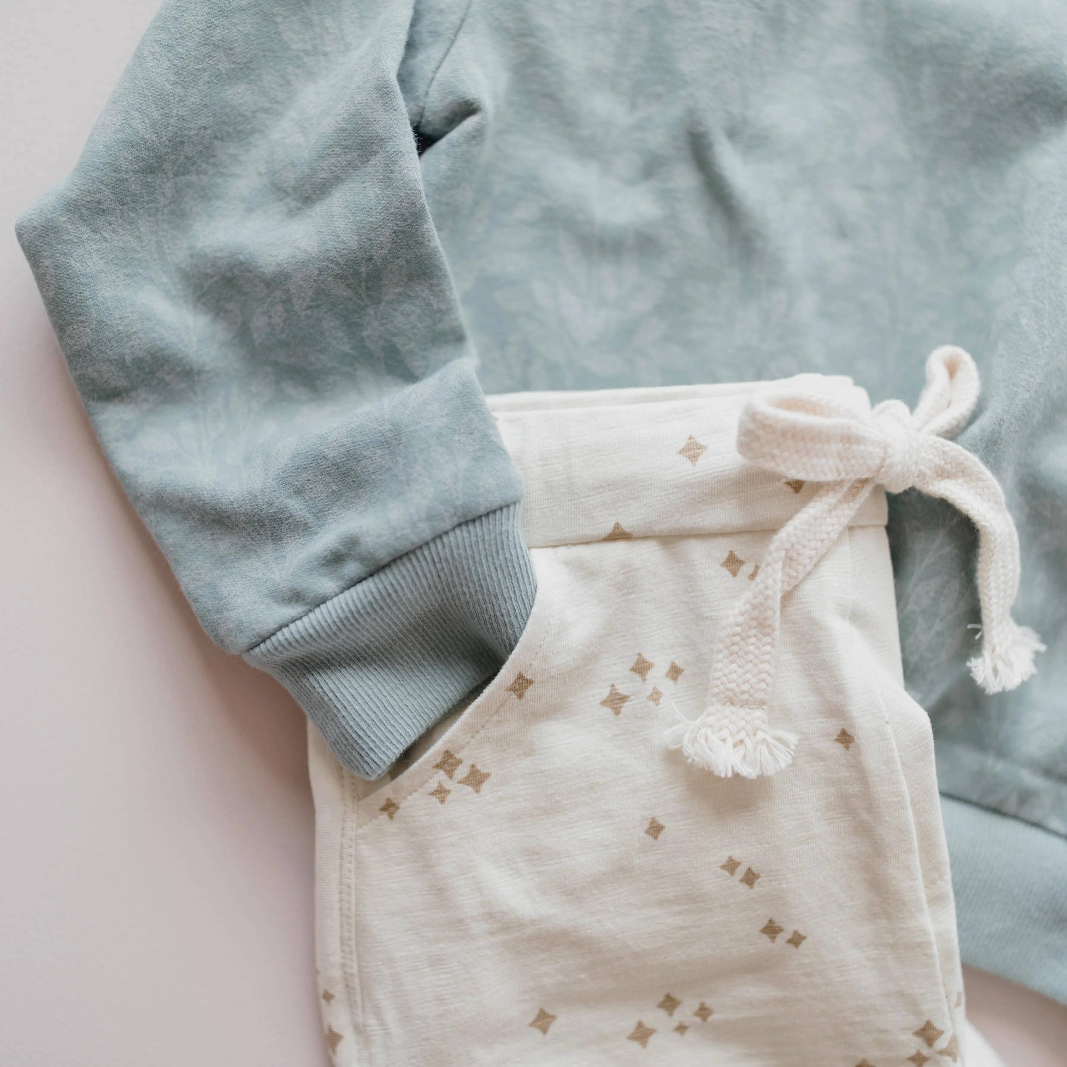 Buck and Baa Organic Shorts - Stardust