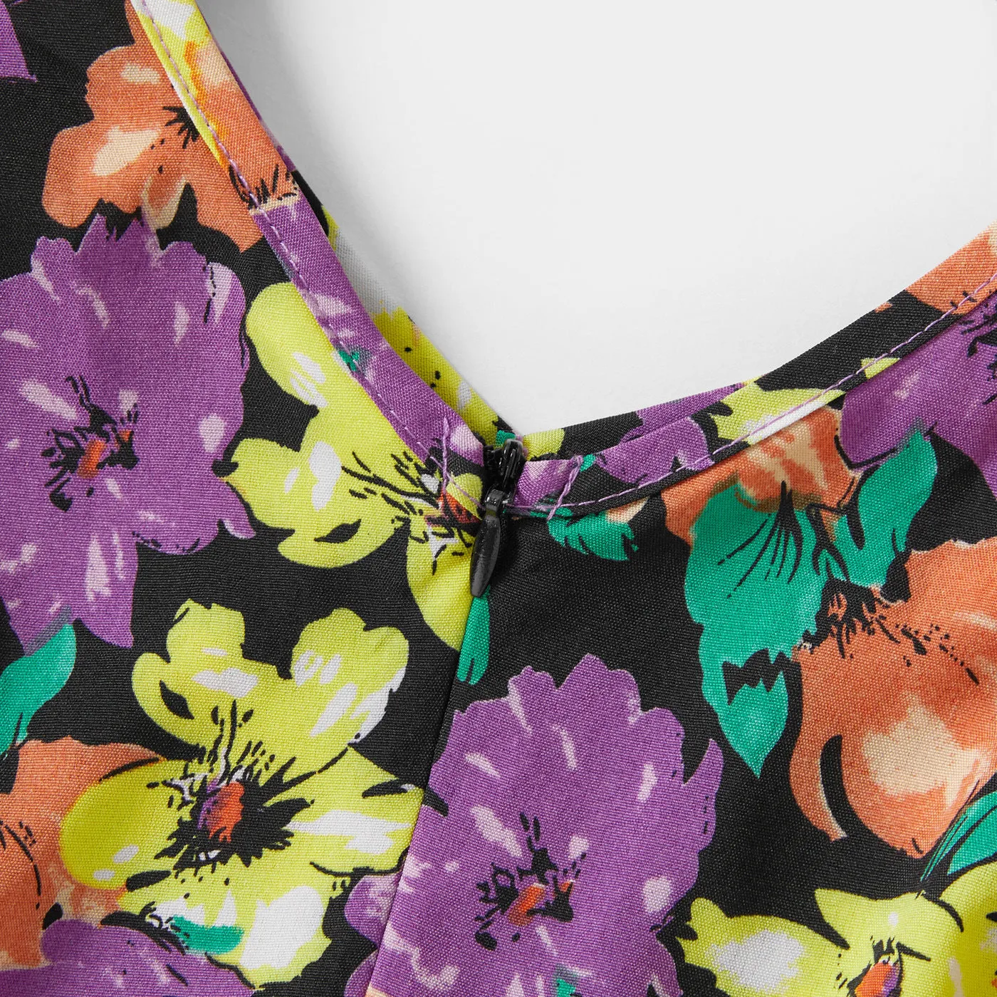 Floral Print V Neck Ruffle-sleeve Belted Dress for Mom and Me