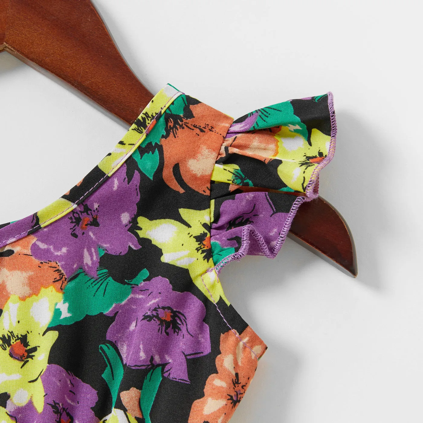 Floral Print V Neck Ruffle-sleeve Belted Dress for Mom and Me